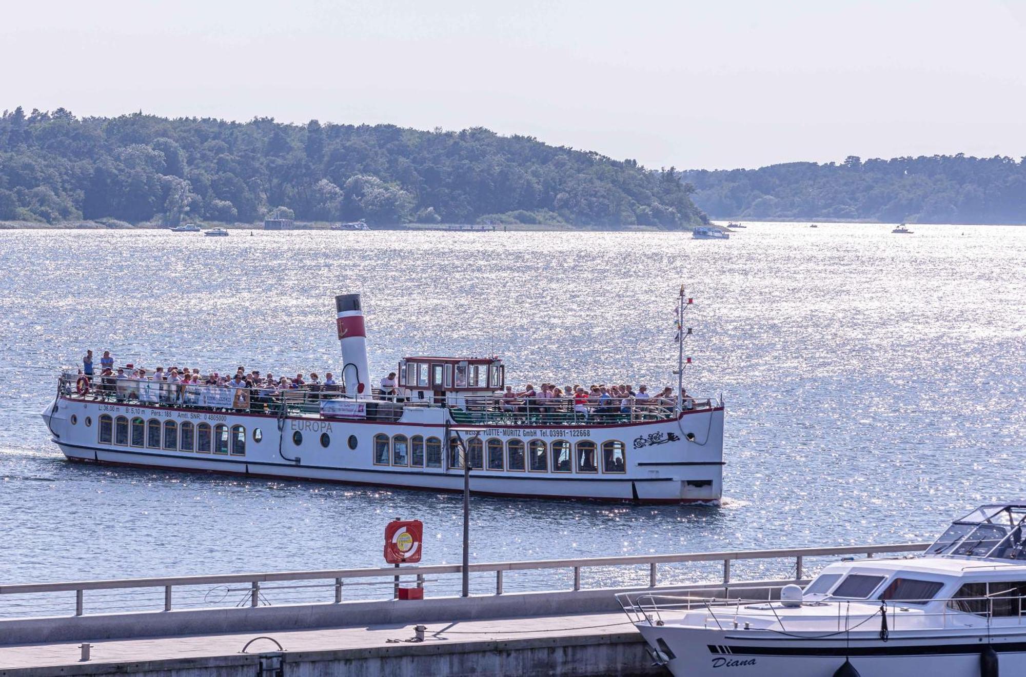Ferienwohnungen Am Mueritzer Hafen Waren  Exteriér fotografie